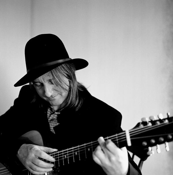 Ray Mytton playing beautiful music on guitar